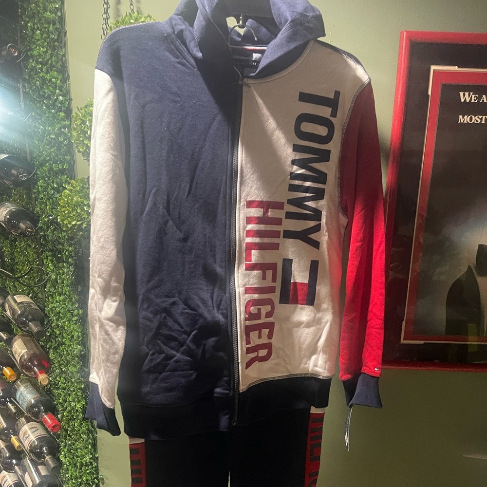 New Kids Tommy Hilfiger Colorblock Jogging Suit